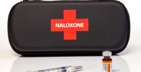 How Naloxone Works in Treating Opioid Addiction